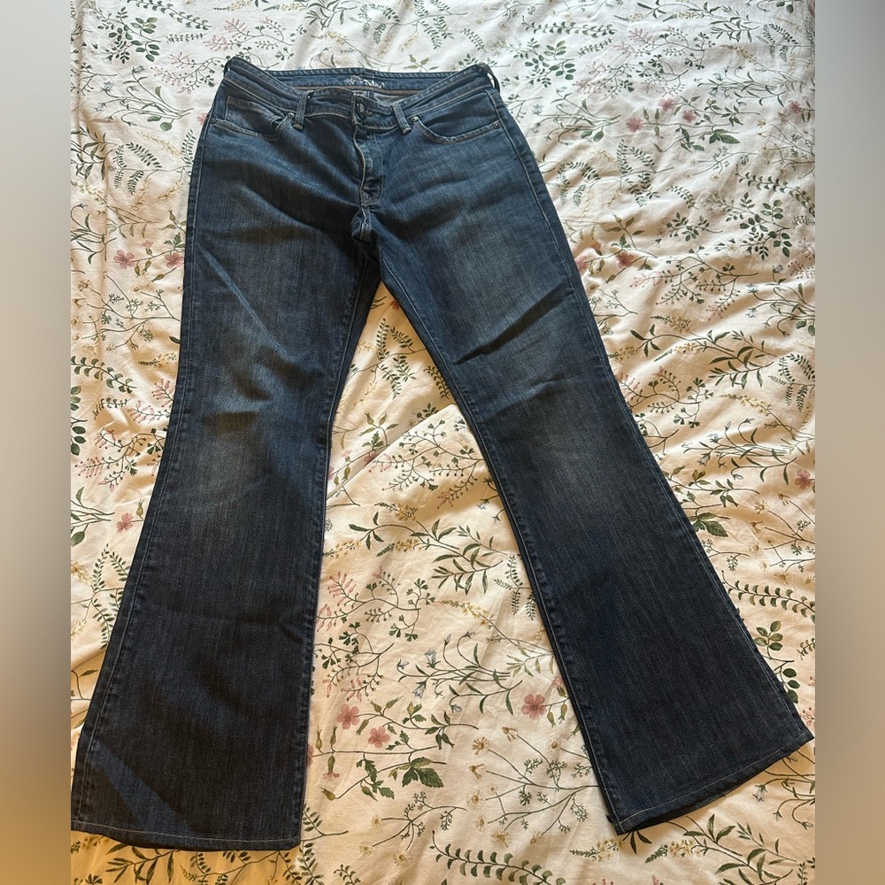 Mavi Molly mid rise boot cut. Size 31/32